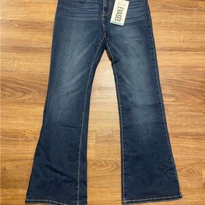 Mid-Rise, Push-Up, Flare Jeans